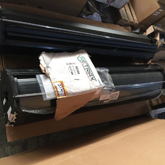 (2) RETRAX 2017-CURRENT FORD F250/F350 BED COVERS