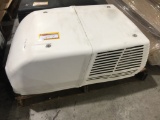 COLEMAN MACK ROOFTOP AIR CONDITIONER/WHITE