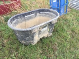 RUBBERMAID 100 GALLON WATER TROUGH