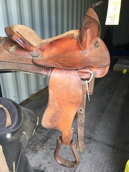 DEKALB SADDLE