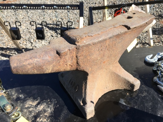 1880 FISHER CAST IRON 100# ANVIL