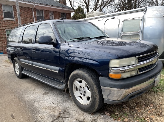 2004 CHEVROLET SUBURBAN