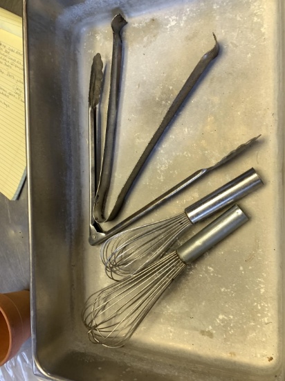ASST KNIVES/WHISKS/TONGS