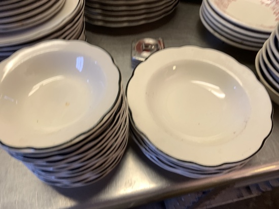 (12) 6" BOWLS & (5) 9" BLACK RIM DISHES