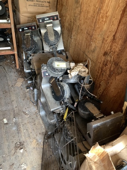 APPROX (95) WAFLLE IRONS