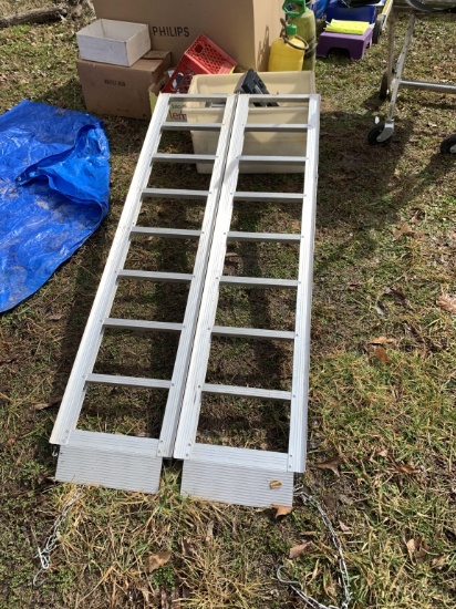 FULTON 1000LB LOAD MAX FOLDING RAMPS