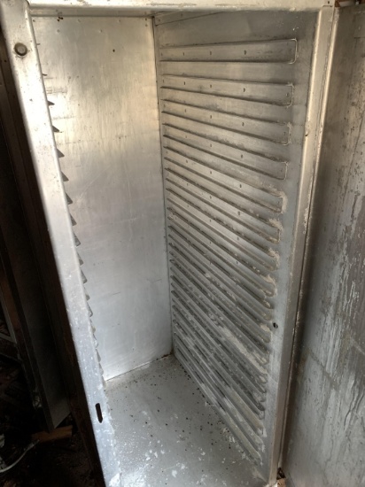 22"X28"X64" STORAGE CABINET