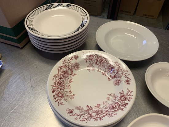 'M' 10" PLATES, ASST 9" BOWLS/ICE CREAM BOWLS/