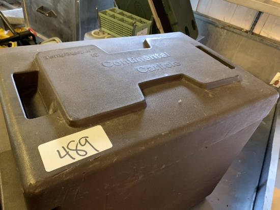 CONTINENTAL CARLISLE 24"X16"X22" INSULATED FOODBOX