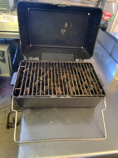 STRUCTO PORTABLE BBQ GRILL