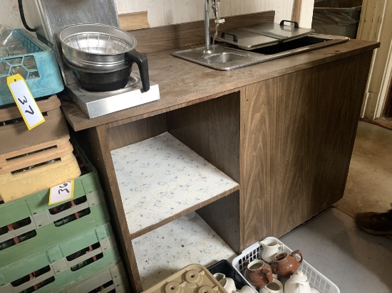 48"X24"X36" WET BAR W/27"X15" ICEBOX & WATER