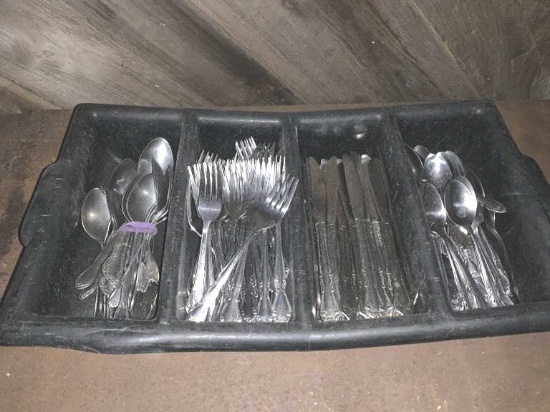 TRAY ASST SILVERWARE
