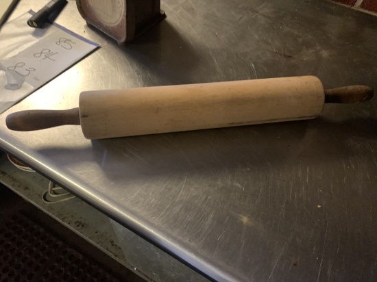 LARGE WOODEN ROLLING PIN