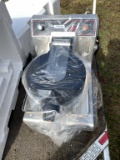 UNUSED MUNSEY COMMERCIAL BELGIAN WAFFLE MAKER