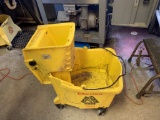 PLASTIC ROLLING MOP BUCKET