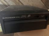 PIONEER CAR DISC CHANGER