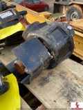 POST HOLE AUGER GEAR BOX