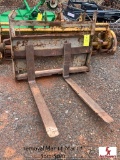 QUICK ATTACH PALLETS FORKS