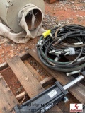 PRINCE 3000 PSI HYDRAULIC CYLINDER W/ HOSES