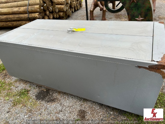 METAL CABINET WITH MISC