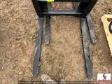UNUSED AGROTK SKIDSTEER PALLET FORK