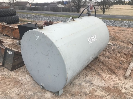 FUEL TANK WITH HAND PUMP