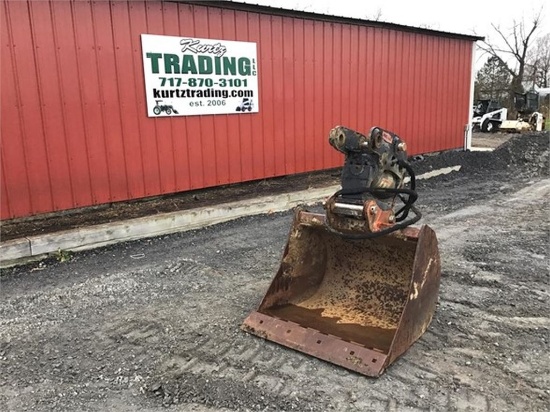 HELAC PT-08 HYDRAULIC POWER TILT W/36" BUCKET