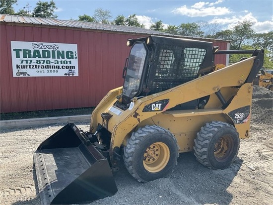 2012 CATERPILLAR 252B3 SKID STEER LOADER