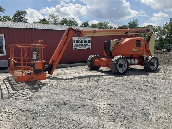 2012 JLG 600AJ MAN LIFT