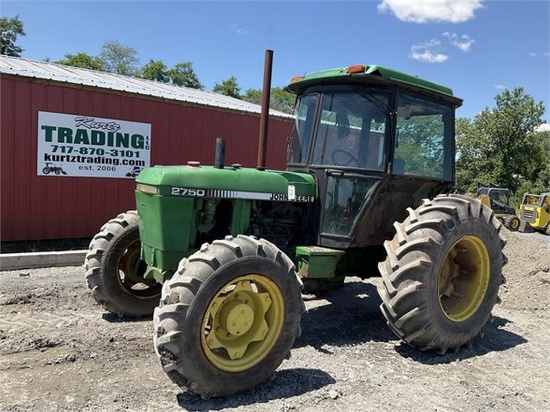 1987 JOHN DEERE 2750 FARM TRACTOR