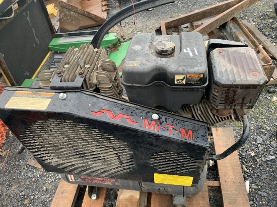 AIR COMPRESSOR WITH GAS ENGINE