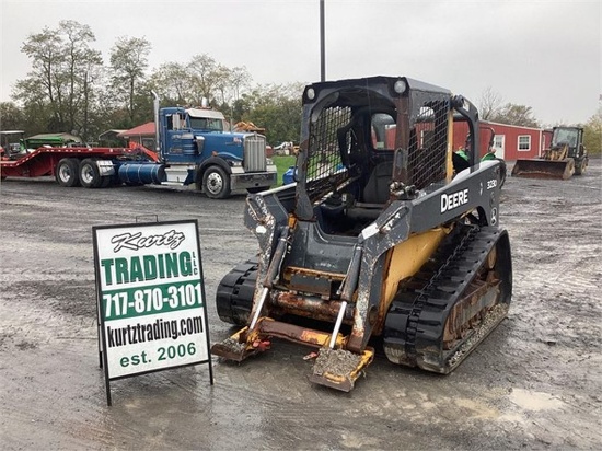 2011 DEERE 323D SKID STEER LOADER