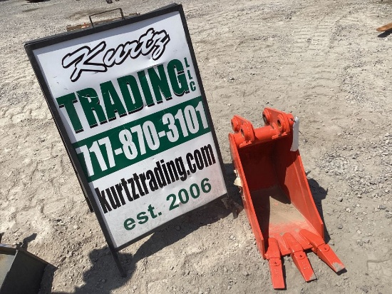 KUBOTA BT3001 12" QUICK ATTACH BUCKET
