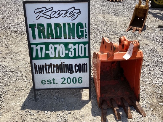 KUBOTA 18" PIN ON BUCKET