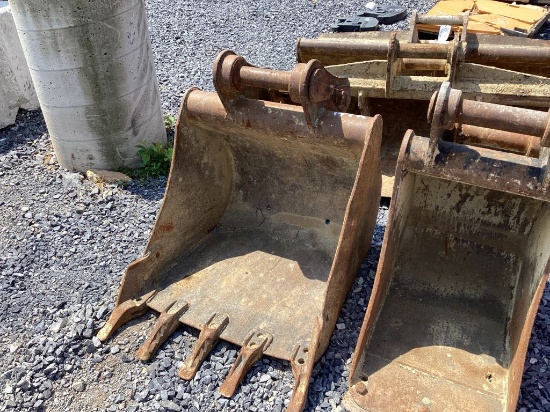 30" BUCKET WITH PINS