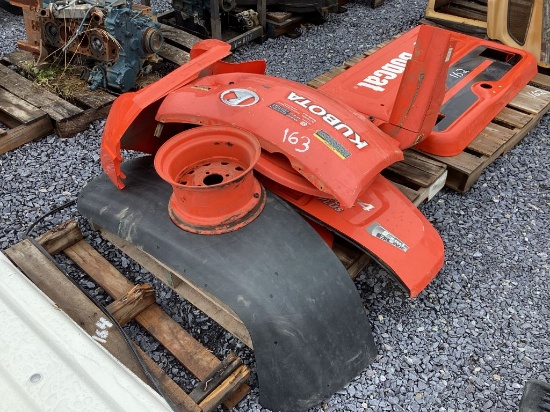 PALLET OF KUBOTA EXCAVATOR SHEET METAL