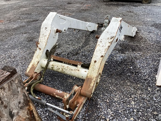 USED BOBCAT SERIES BOOM WITH HYDRAULIC COUPLER