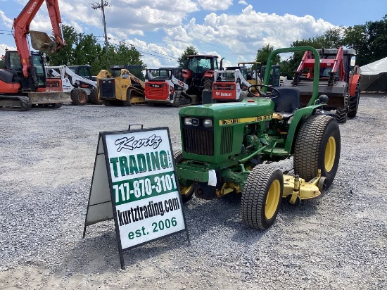 JOHN DEERE 750 COMPACT TRACTOR