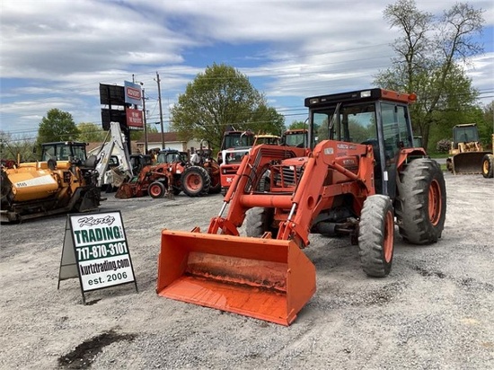 2003 KUBOTA M8200DTC TRACTOR