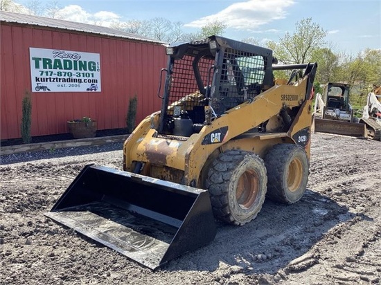 2012 CATERPILLAR 242B3 SKID STEER LOADER
