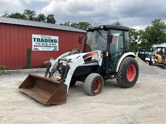 2010 BOBCAT CT440 TRACTOR