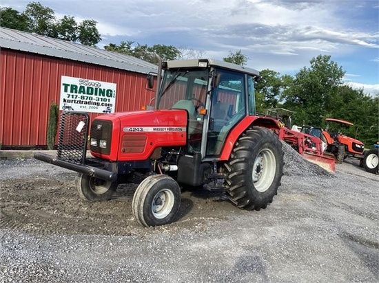 2001 MASSEY FERGUSON 4243 TRACTOR