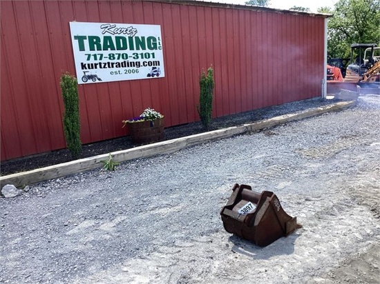 2005 BOBCAT 12" Q/A EXCAVATOR BUCKET
