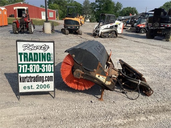 2008 BOBCAT 68AB SWEEPER