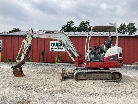 2018 TAKEUCHI TB240 MINI EXCAVATOR