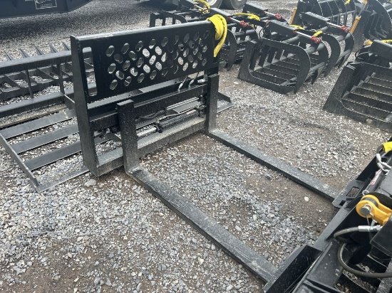 WILDCAT 48" HYDRAULIC ADJUSTING PALLET FORKS