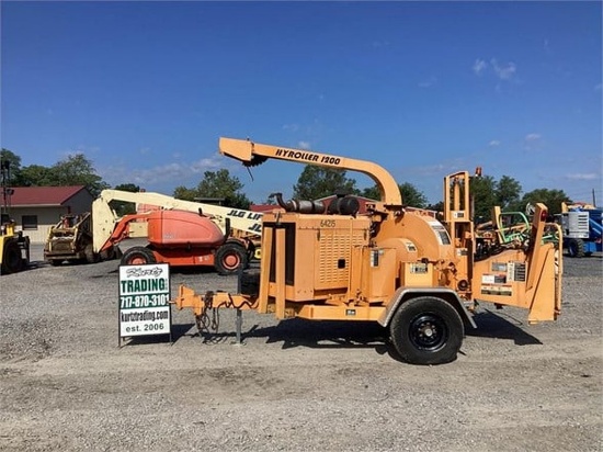 2008 WOODCHUCK HYROLLER 1200 TOWABLE WOOD CHIPPER