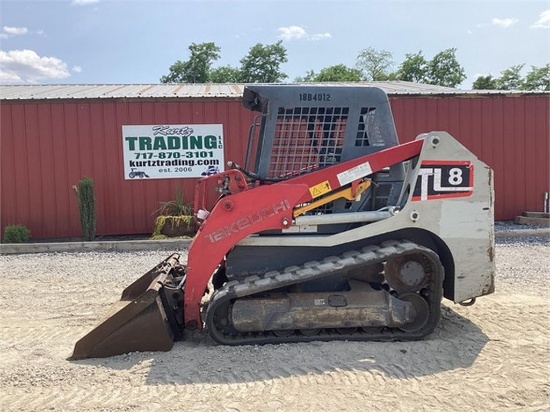 2017 TAKEUCHI TL8 SKID STEER LOADER