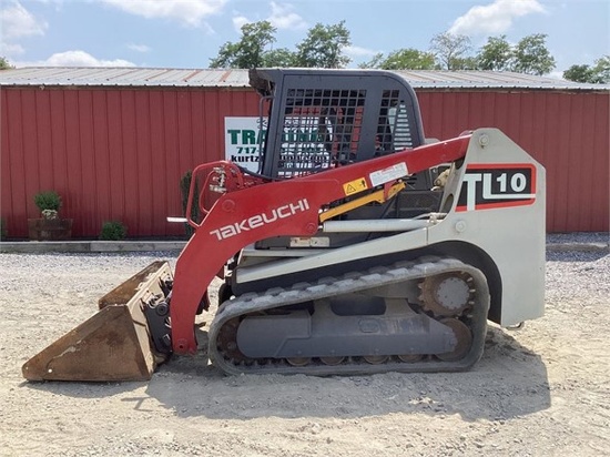 2016 TAKEUCHI TL10 SKID STEER LOADER