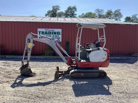 2017 TAKEUCHI TB216 MINI EXCAVATOR